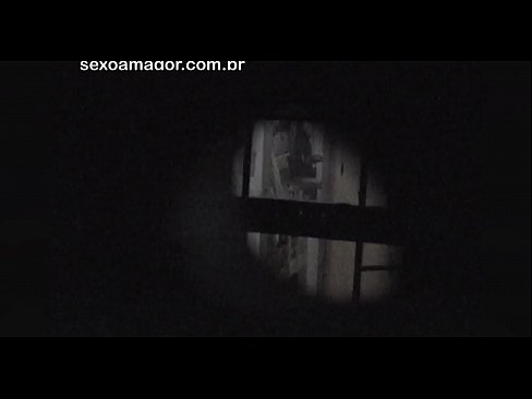 ❤️ Блонди ба таври махфӣ аз ҷониби як сайёҳи ҳамсоя, ки паси хиштҳои холӣ пинҳон шудааст, сабт мешавад ❤ Порнои мақъад дар порно tg.dewporn.ru ❌️❤